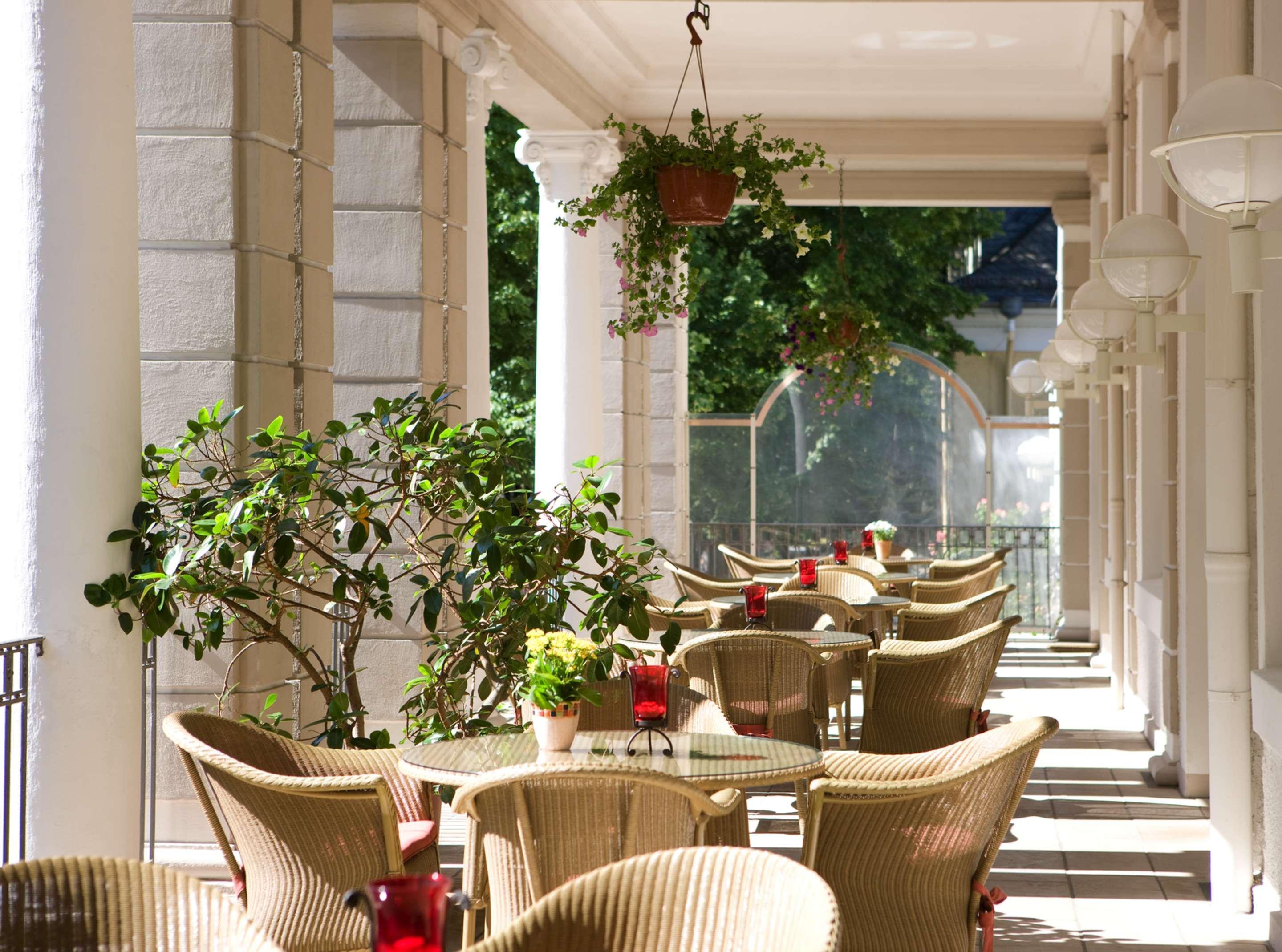 Steigenberger Hotel & Spa Bad Pyrmont Exterior foto The hotel's restaurant